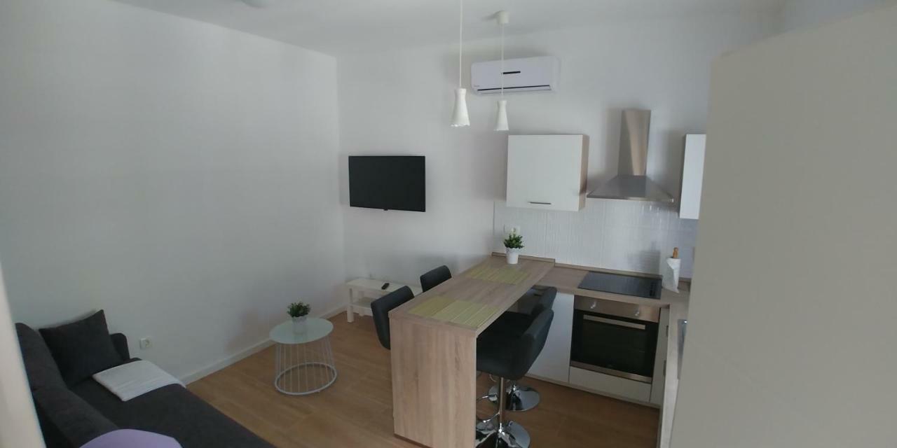 Apartman Ercegovic Σίμπενικ Εξωτερικό φωτογραφία