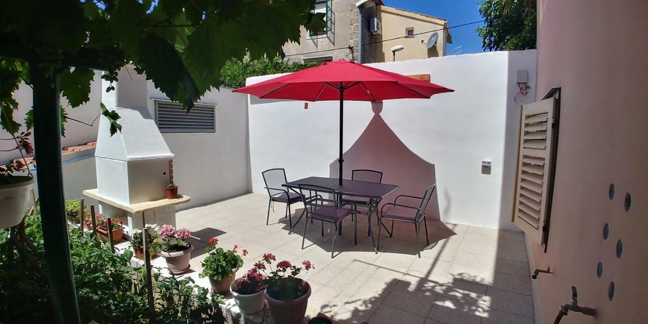 Apartman Ercegovic Σίμπενικ Εξωτερικό φωτογραφία
